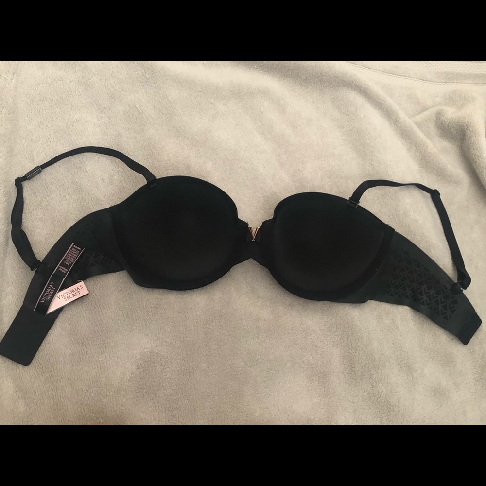Sexy illusions by Victoria’s Secret strapless bra - Picture 5 of 8